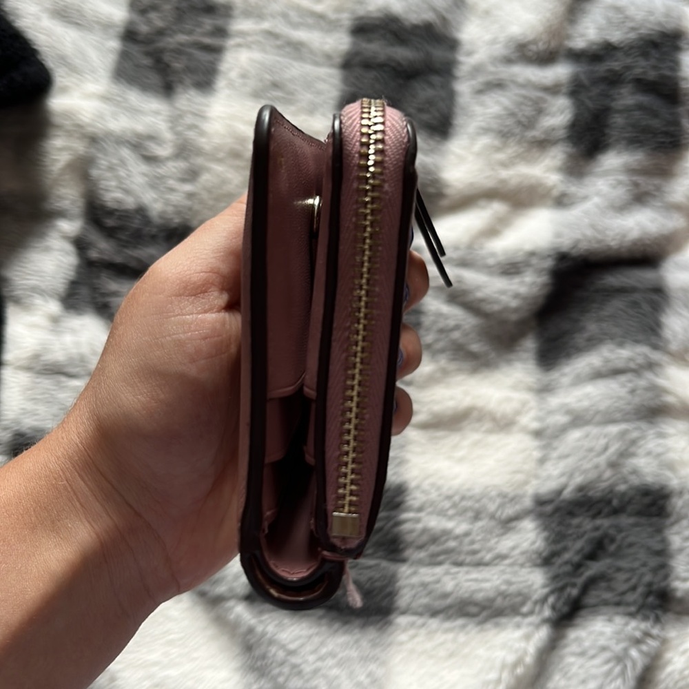 Kate Spade Wallet - Picture 2 of 6